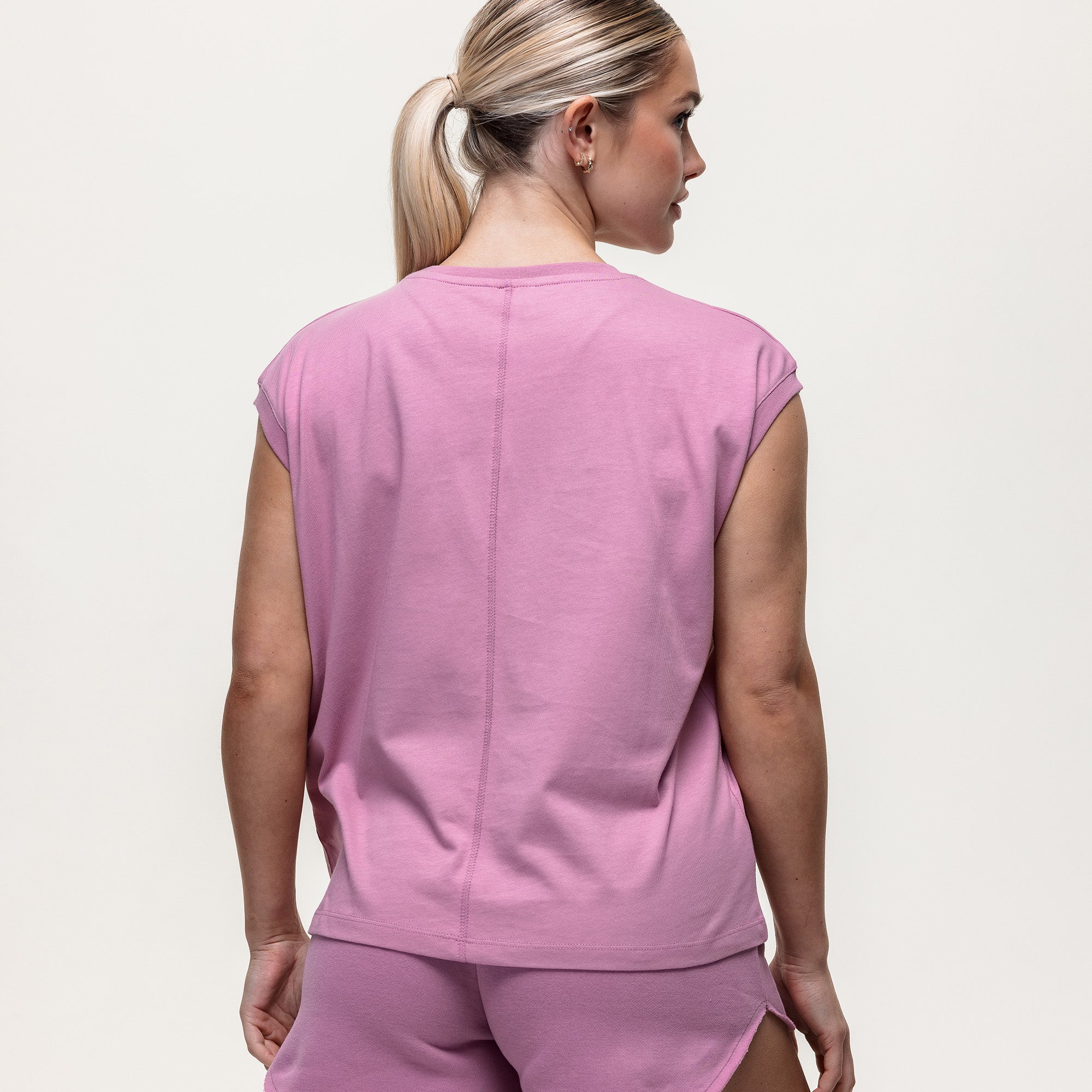 Relax Muscle Tank - Vintage Orchid