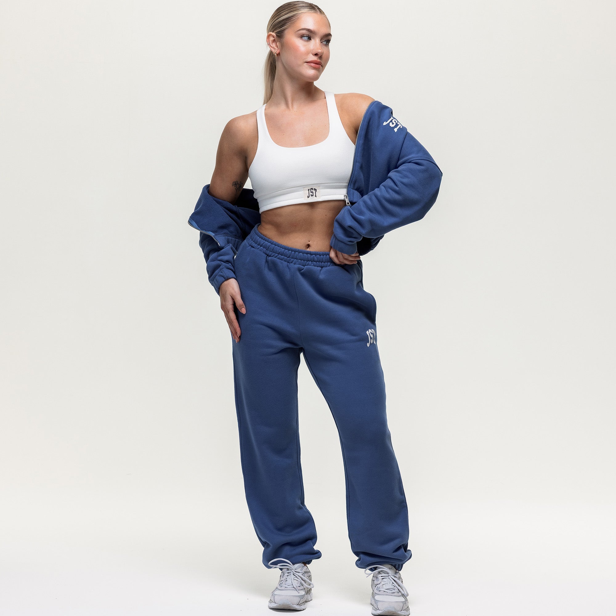 Training Club Crop Zip Up - Vintage Indigo