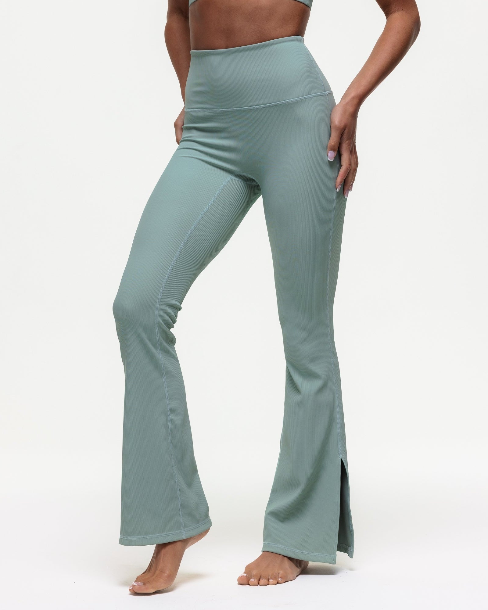 Maya Ribbed Flare Leggings - Seamoss