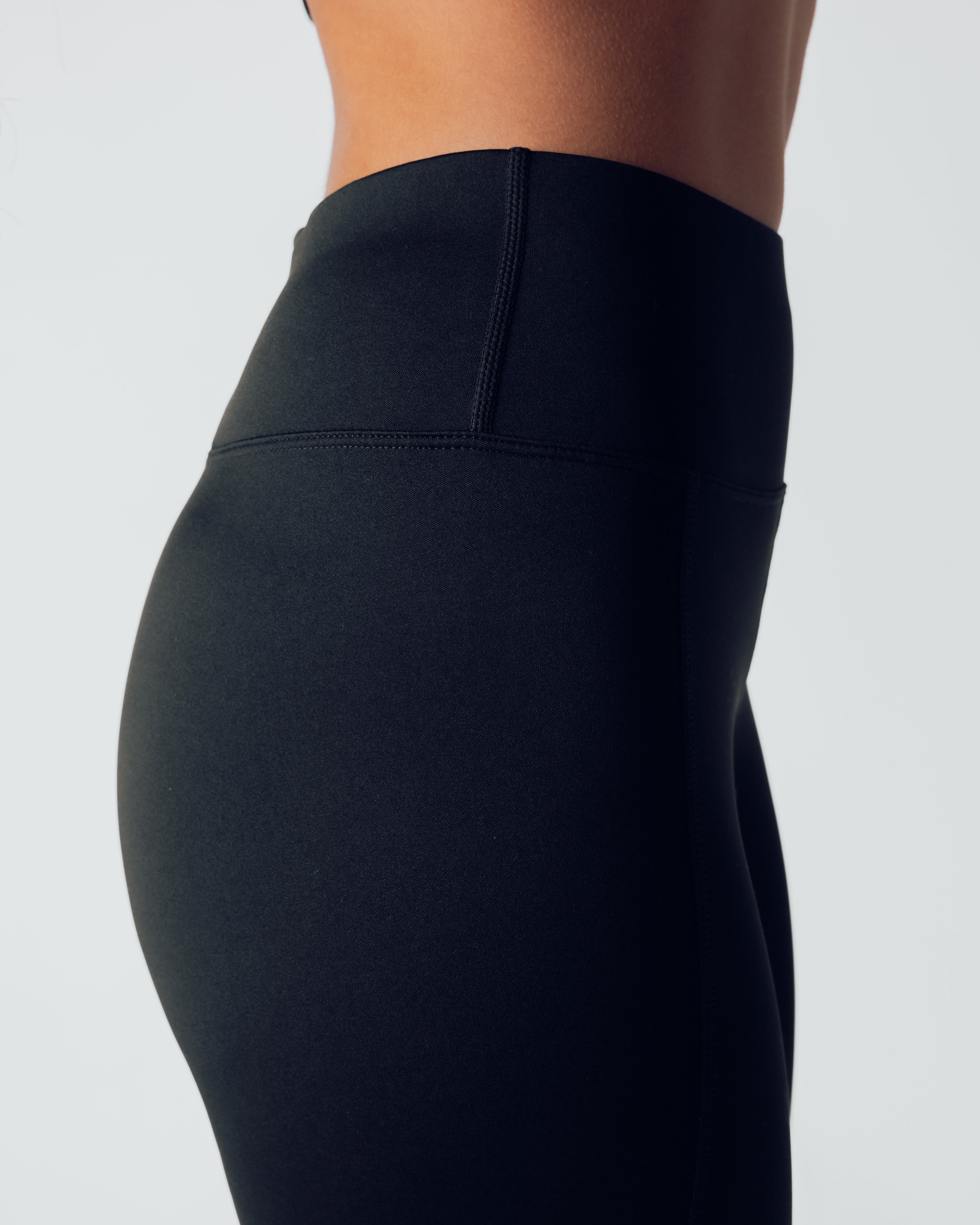Motion Capri Leggings - Black Onyx